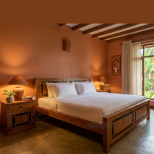 Teak wood Kin size bed - Kavichchiya Furniture